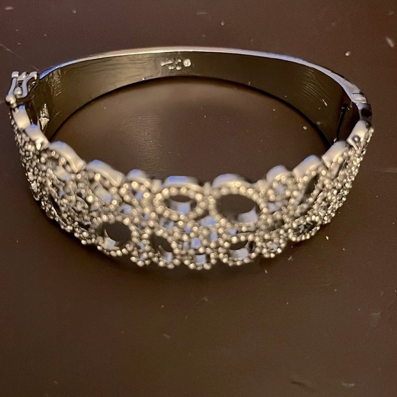 Jewelry - Silver Women’s 7” Bracelet